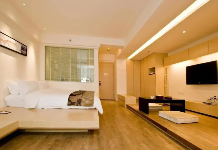 Lizi Hotel