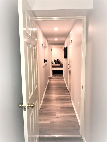 40mToCanalSkate OttawaDowntown 2Br2BaApt