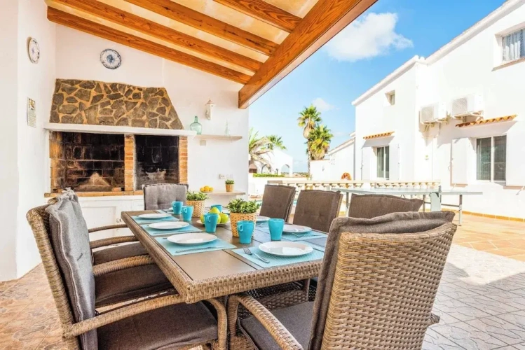 3 Bedrooms Villa