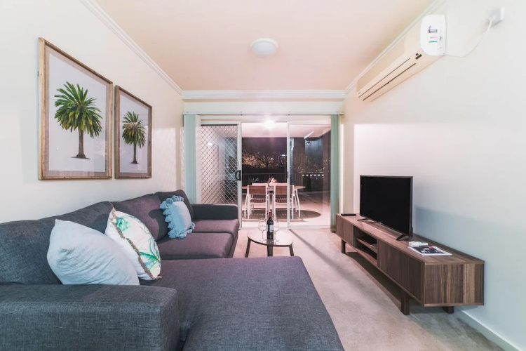 Absolute Riverfront One Bedroom Apartment