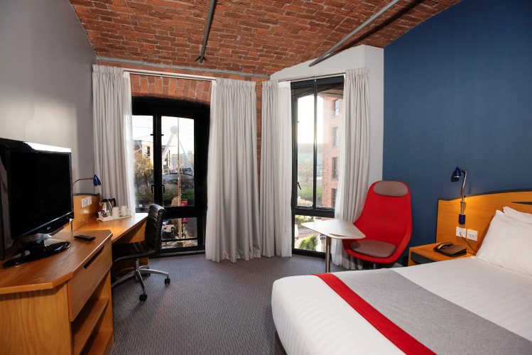 Holiday Inn Express Albert Dock photo 7