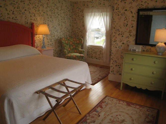 The Colony Hotel