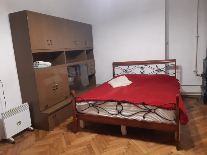 Kvartira na B Khmelnytskoho