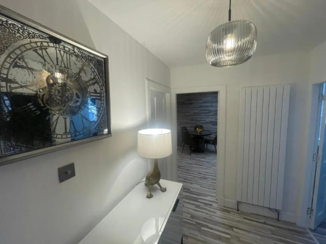 Central Apartment - Moderna