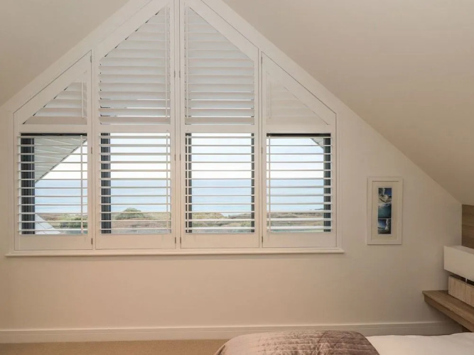 Praa Waves
