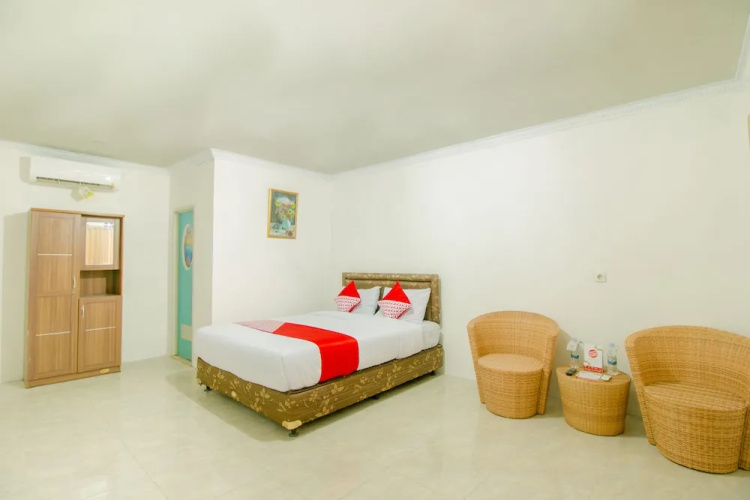 Hotel Ratu Pantai by OYO Rooms