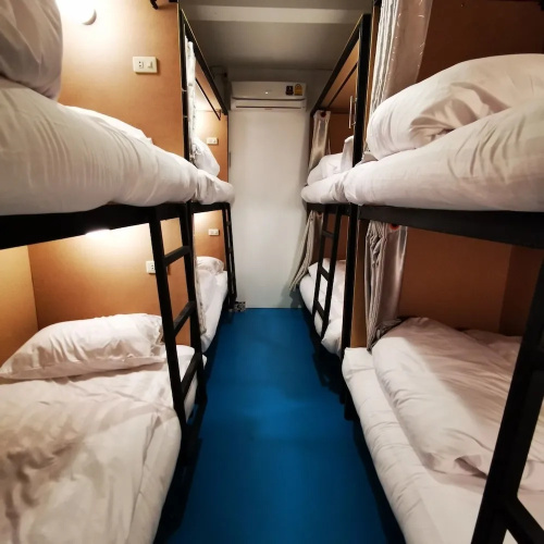 Dluck Hostel