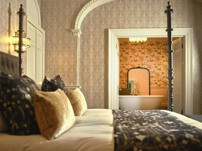 Double Suite