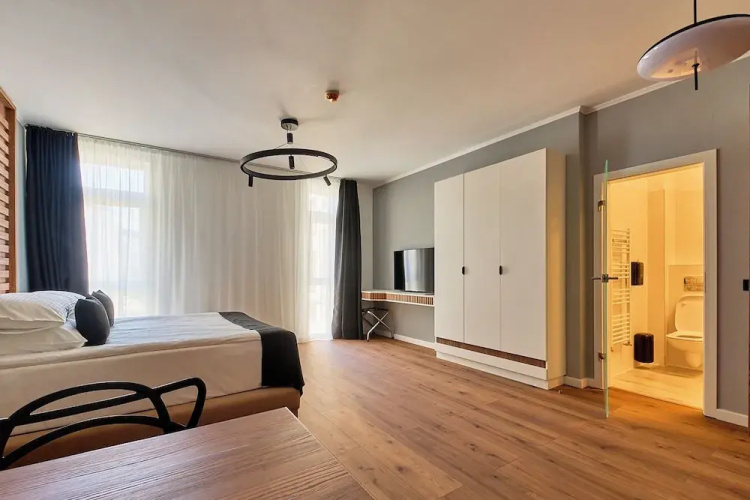Bach Apartments 2