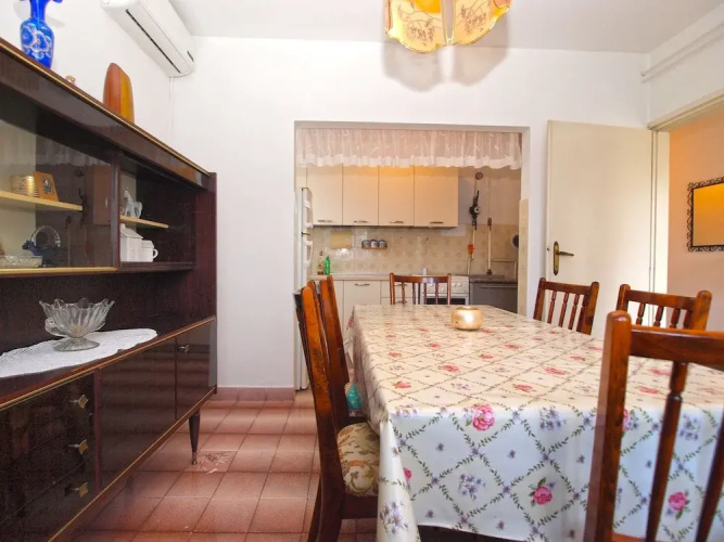 Apartment 1539