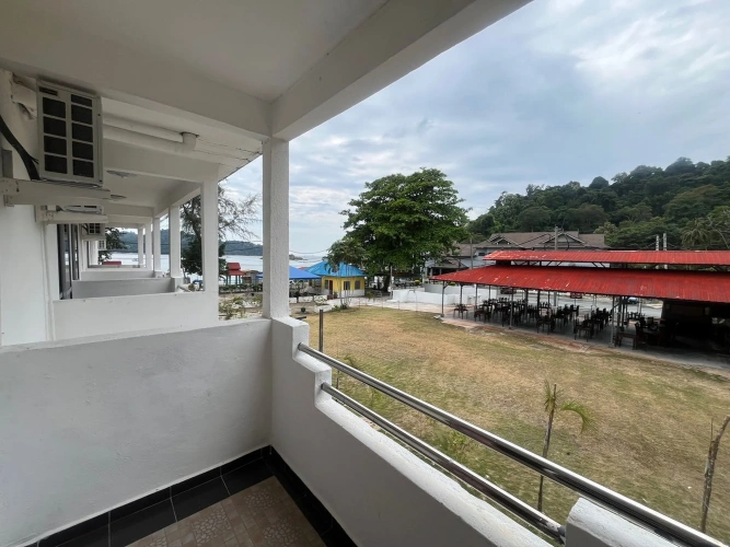 Deluxe Twin room with balcony