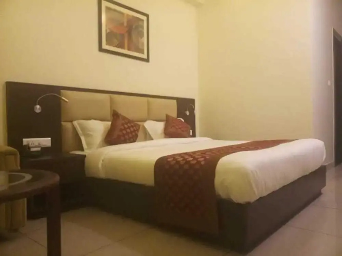 Hotel Sarovar Grand