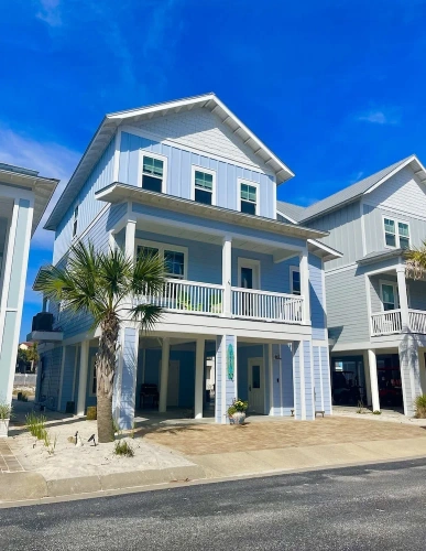 4 Bedrooms Cottage