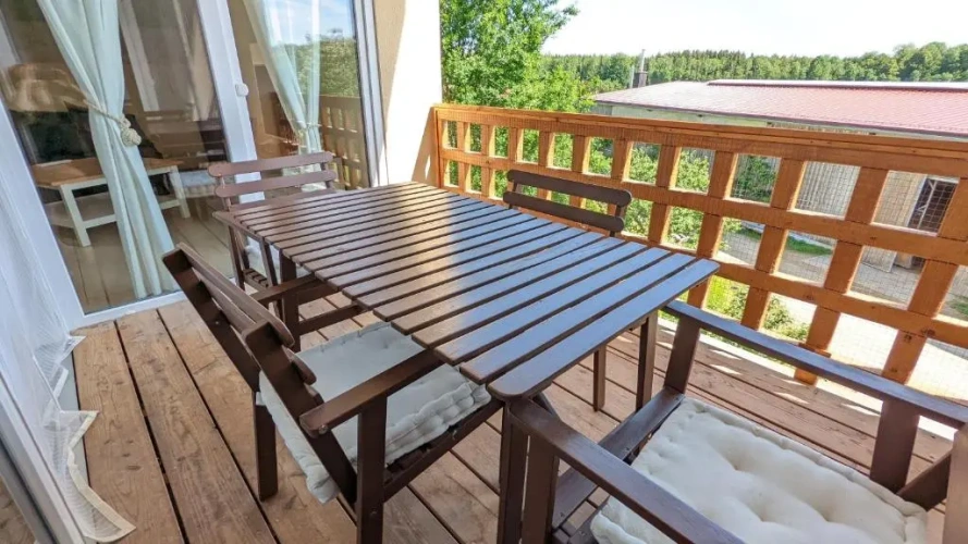 Apartment with garden view