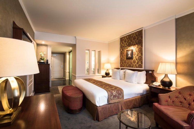 Superior Double room with city view
