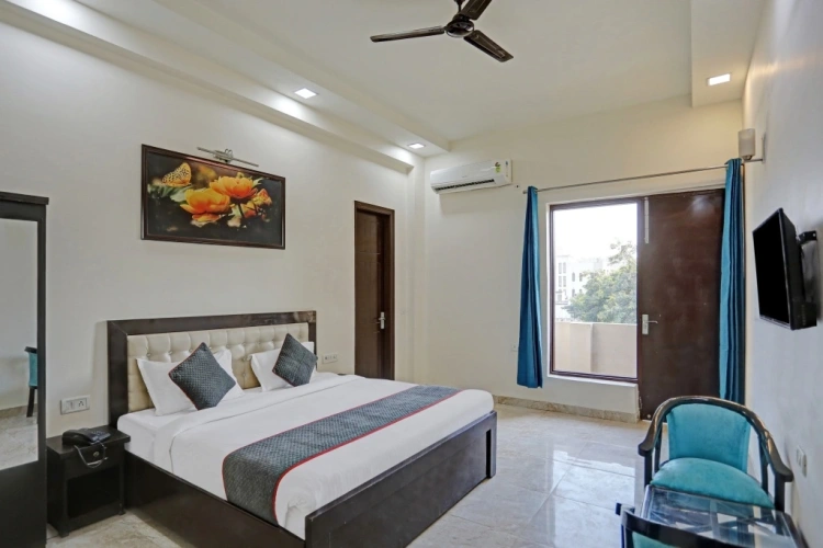 Guest rooms