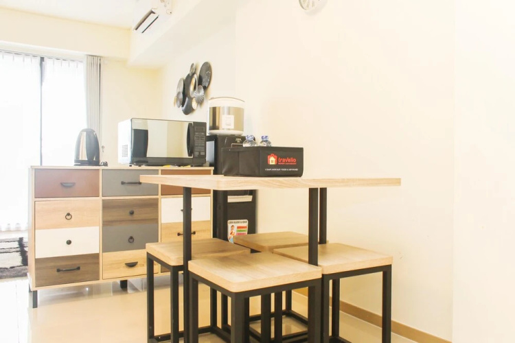 Comfortable 2Br With Study Room At Meikarta Apartment