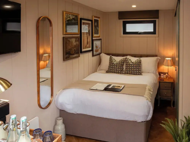 High Corner Inn