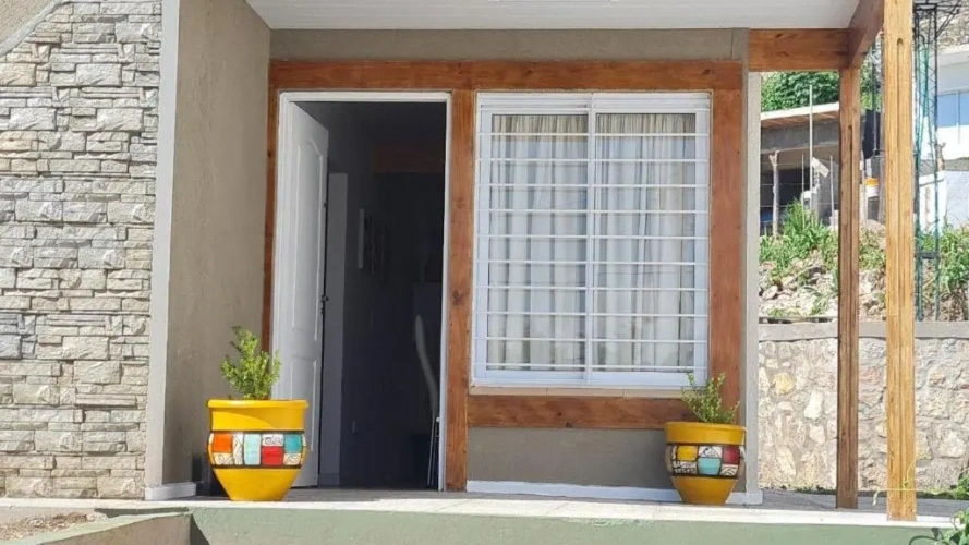 2 Bedrooms Cottage
