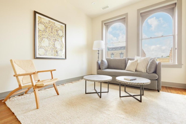 3 Bedrooms Apartment