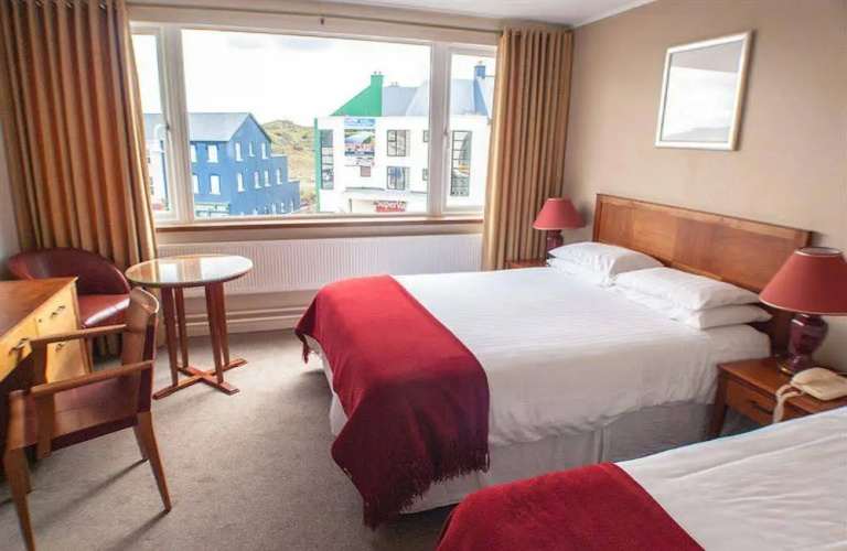 Alcock & Brown Hotel