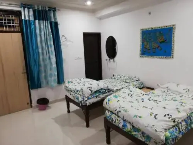 Om Trance Hostel