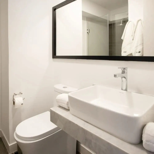 w Stylish and Modern 1BR in San Isidro