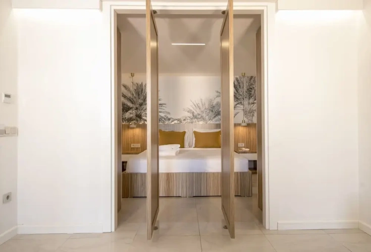 1 Bedroom Superior Double room with pool view
