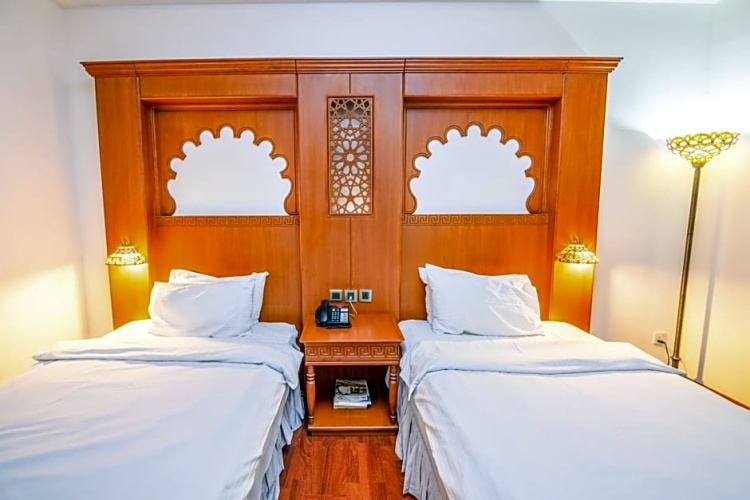 Deluxe Twin room with view