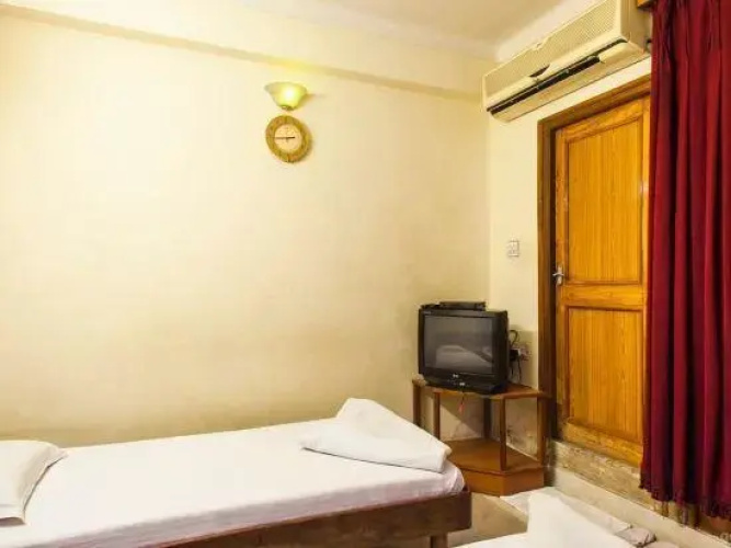 Suraj Hotel
