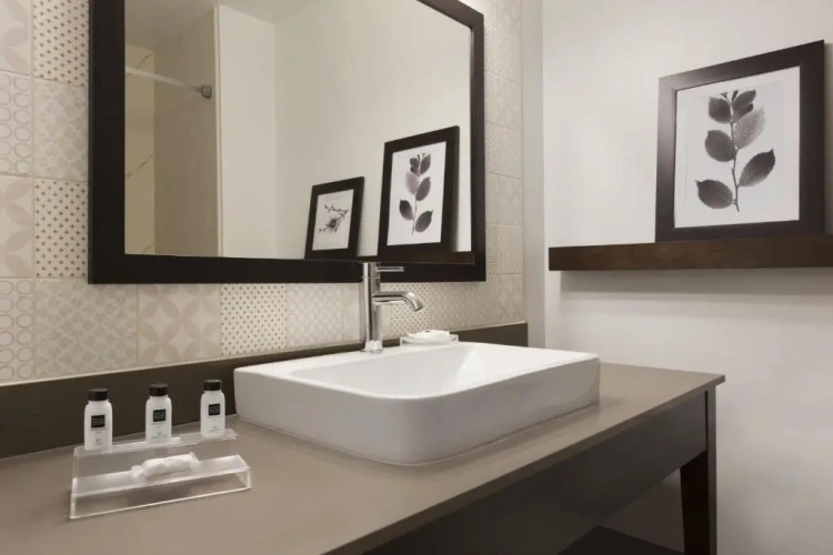 1 Bedroom Quadruple Suite