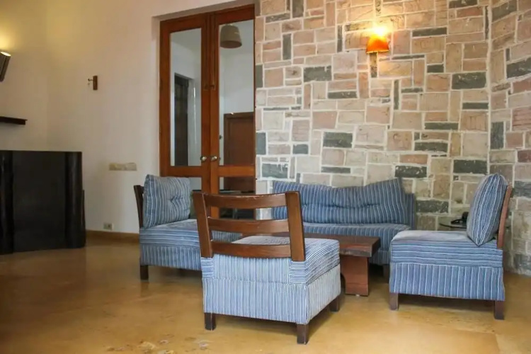 Vintage Villa
