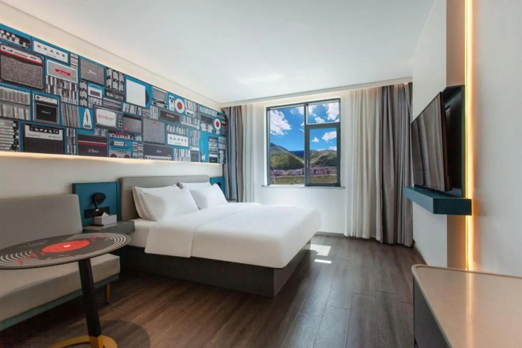 Ibis Hotel (Kangding Xinduqiao Branch)