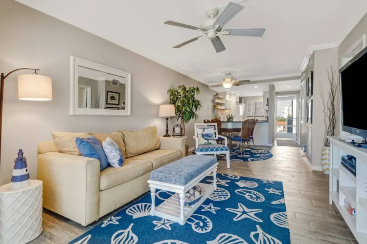 Castle Beach 402