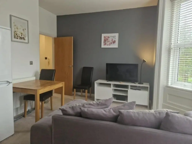 2 Bedrooms Apartment