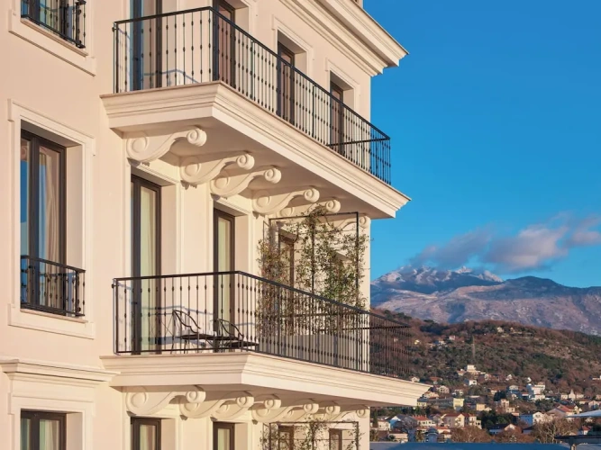 Grand Apartment
