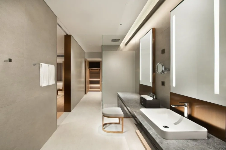 Standard Twin Family room with balcony