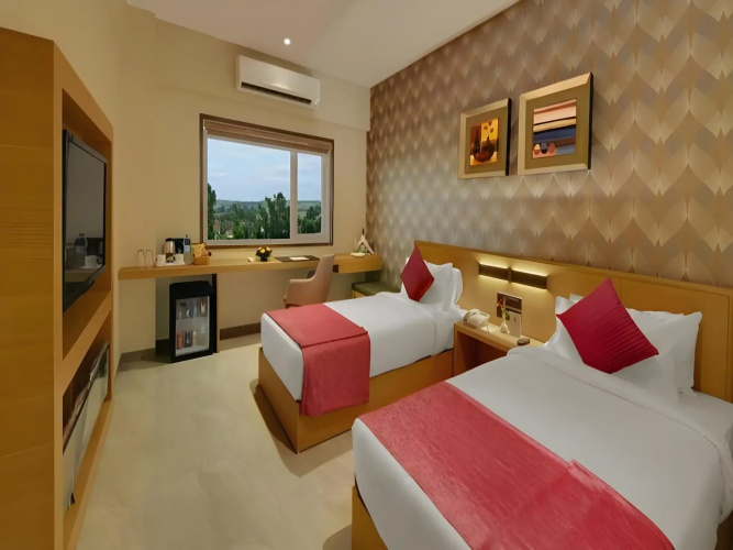 Click Hotel Bhuj