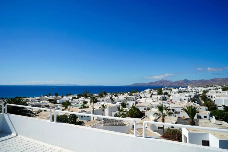 1 Bedroom Apartment with balcony