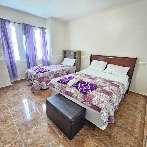 3 Bedrooms Cottage