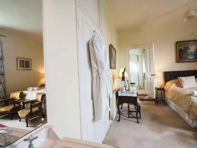 Holbecks House B&B