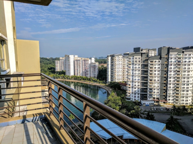 Themed Apartments @ Straits View Villas