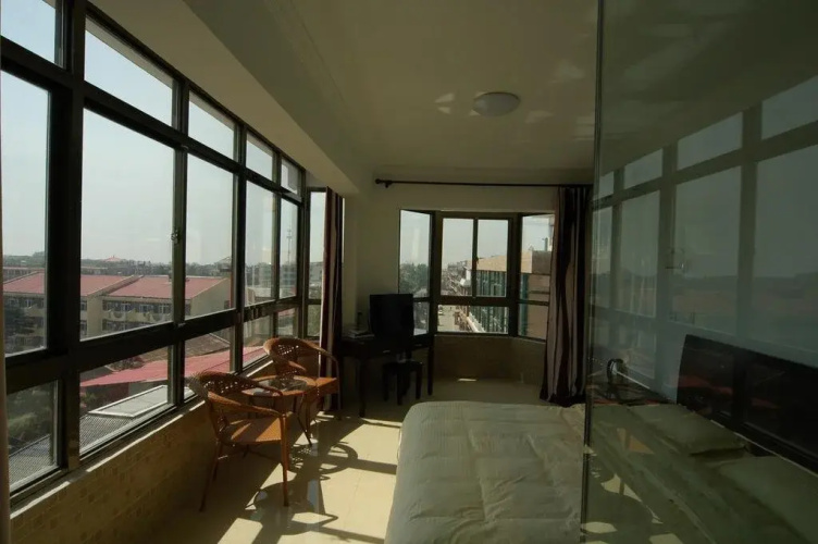 Ouge Hotel