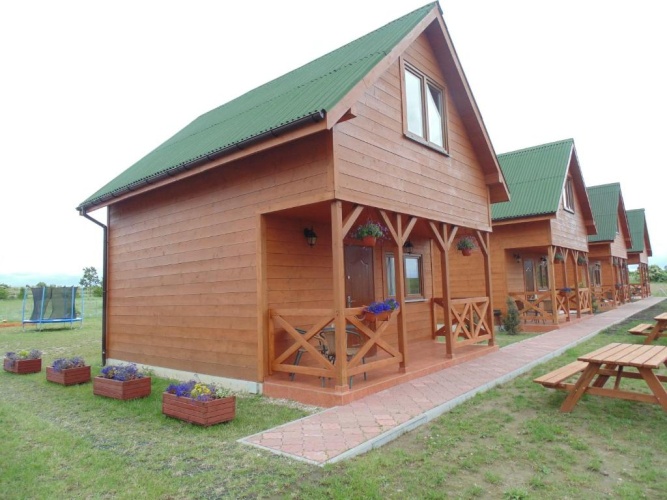 Superior Cottage