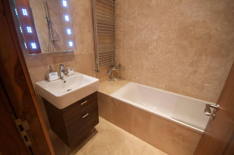 Fleet Street Apartment