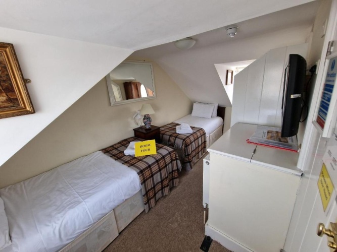 Economy Twin Attic room