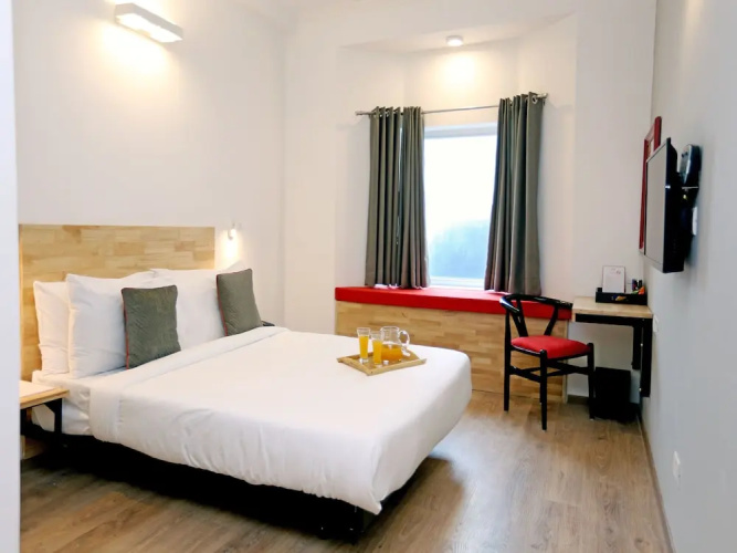 OYO Flagship HUDA City Centre
