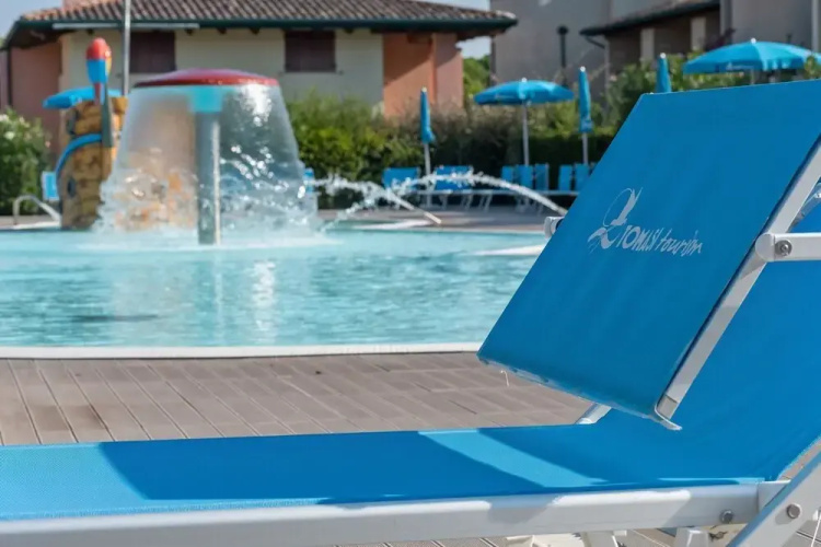 Apartment With Pool in Lido Delle Nazioni