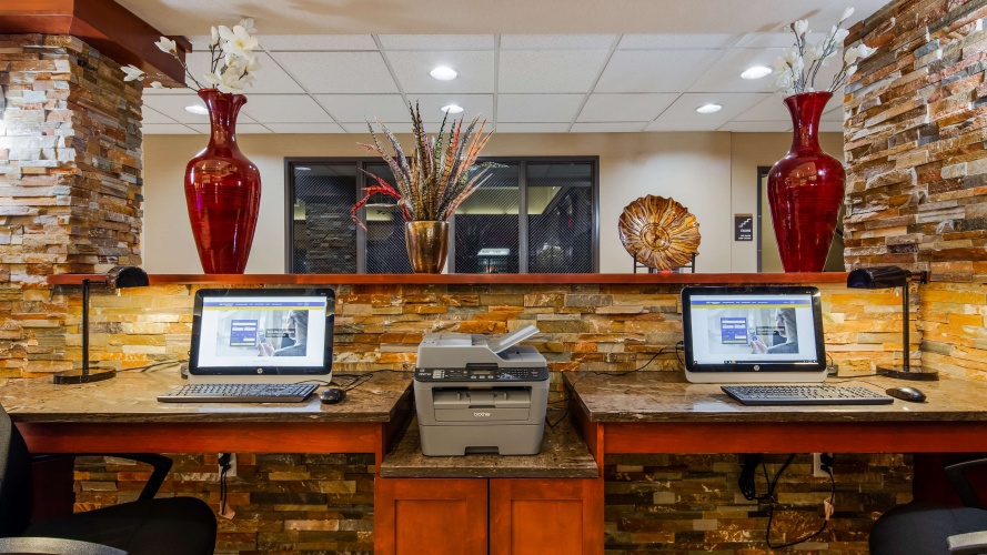 Best Western Plus Vancouver Mall Dr. Hotel & Suites photo 26