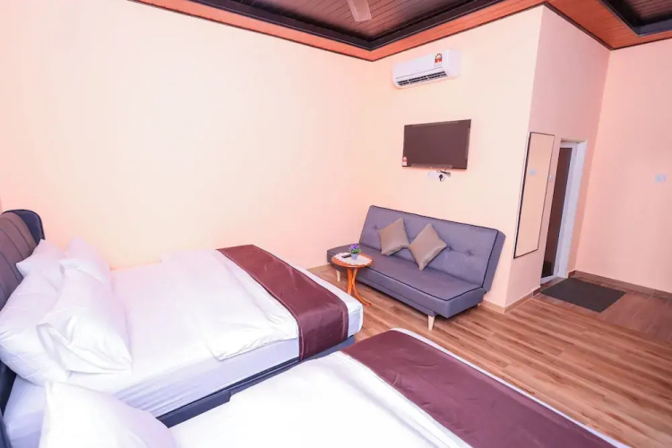 D' Village Cottage 2 – Private Pool Villas